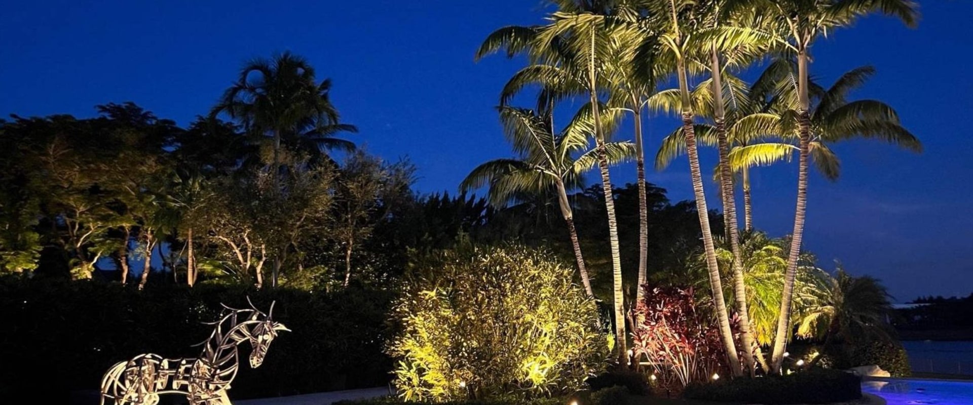 Glow Up Your Space: Integrating Outdoor Lamp Fixtures Into Your Coral Springs, FL Home Remodel