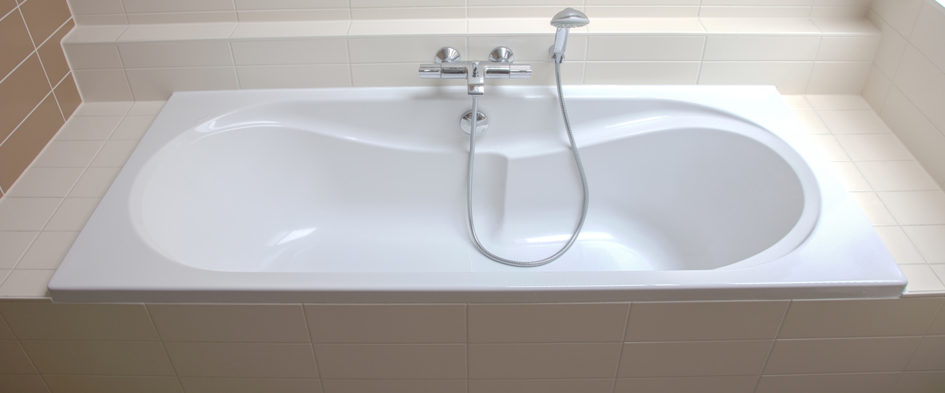 Renew, Refresh, Revitalize: Bathtub Reglazing In Houston, TX To Elevate Your Home Remodel