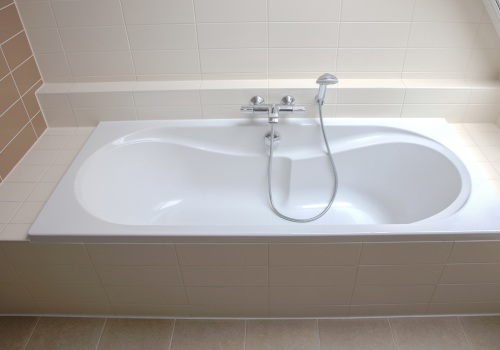 Renew, Refresh, Revitalize: Bathtub Reglazing In Houston, TX To Elevate Your Home Remodel